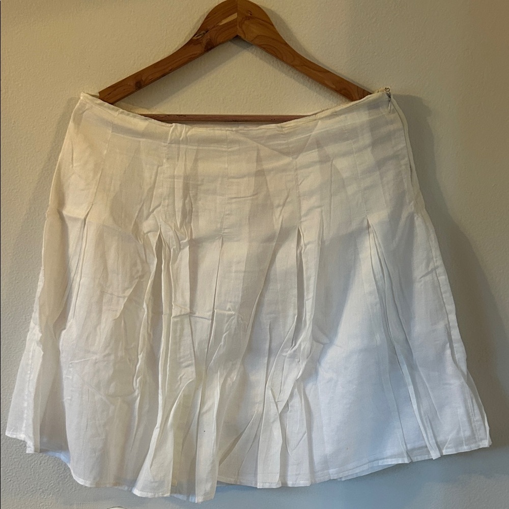 👗Stylish New York & Company White Midi Flowy Skirt